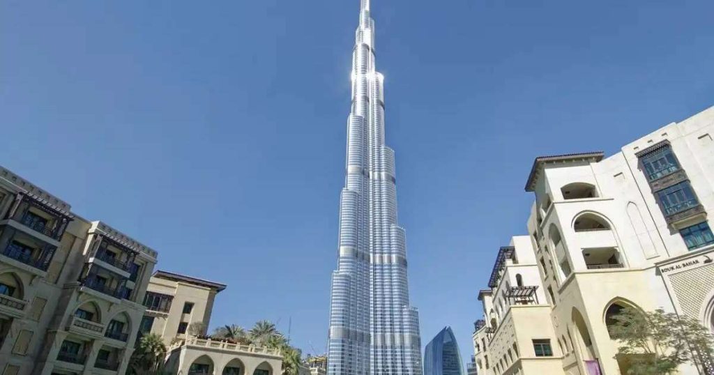 Burj Khalifa visit included in a Dubai city sightseeing tour