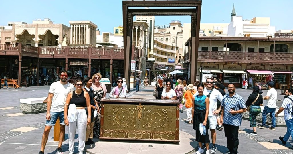 Dubai city tour exploring Old Dubai, Palm Jumeirah and modern landmarks