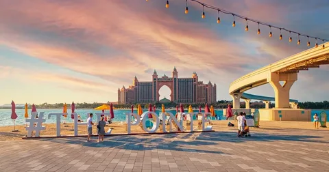Half-day Dubai city sightseeing tour at Palm Jumeirah and Atlantis The Palm