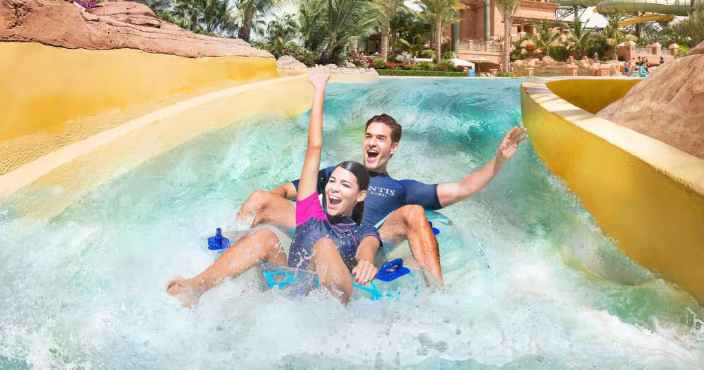 Dubai family sightseeing tour at Palm Jumeirah
