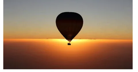 Hot air balloon Dubai packages with desert views