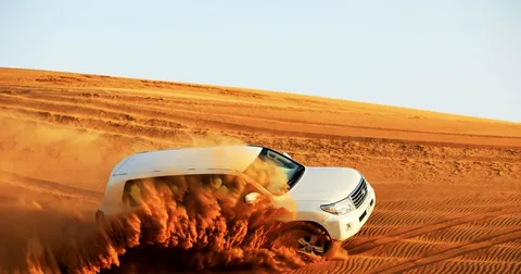Luxury 4x4 private desert safari Dubai sunset