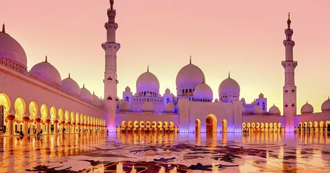Sheikh Zayed Grand Mosque at night Abu Dhabi